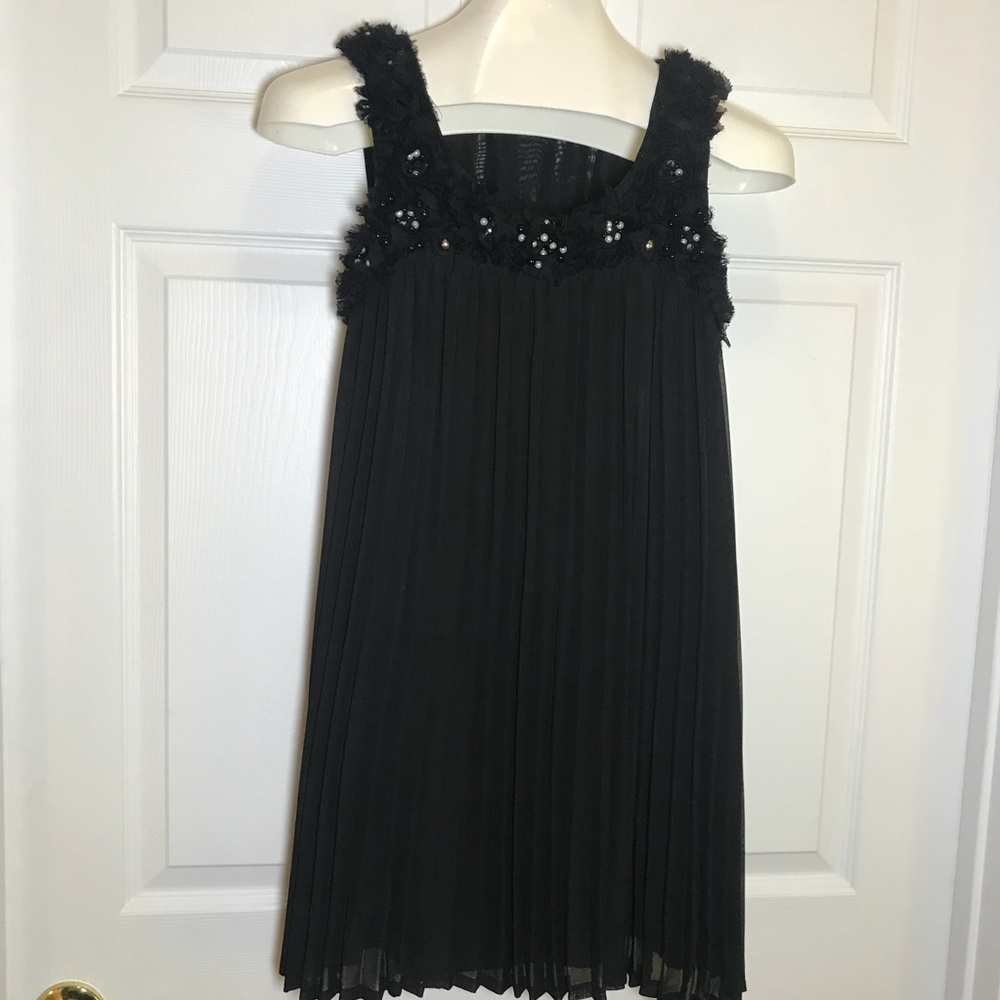 Yumi Pleated Sleeveless Tent Dress